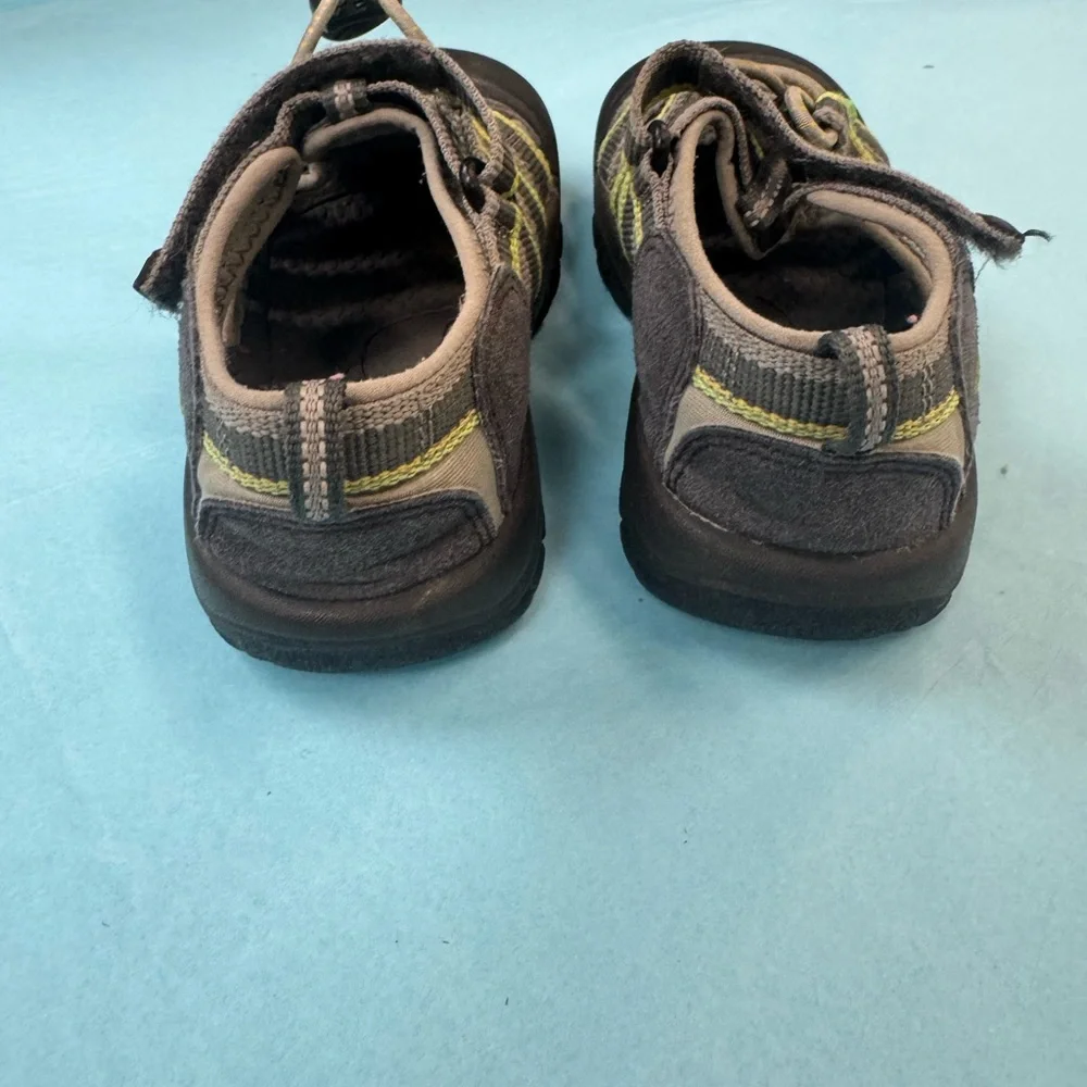 Keen Gray and Green Outdoor Sandals with Protective Toe - Picture 7 of 8